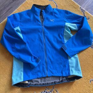Vintage Arcteryx lightweight blue zip up jacket XL